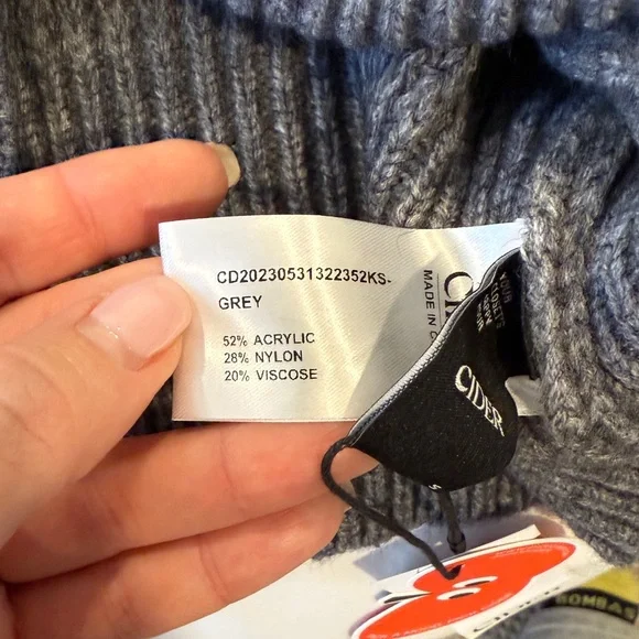 Cider Grey Chunky Knit Zip-Up Sweater – Size Small - Picture 8 of 8